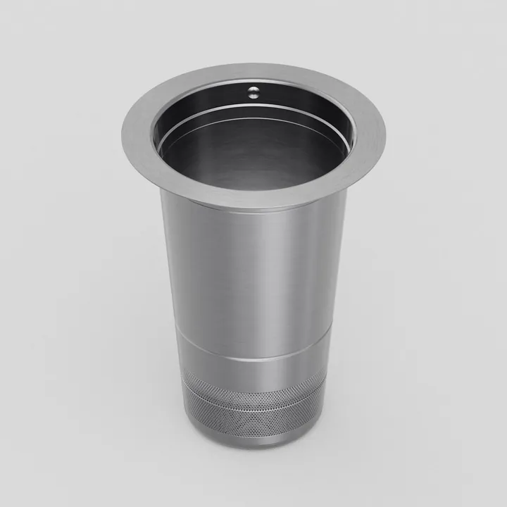 The stainless steel strainer
