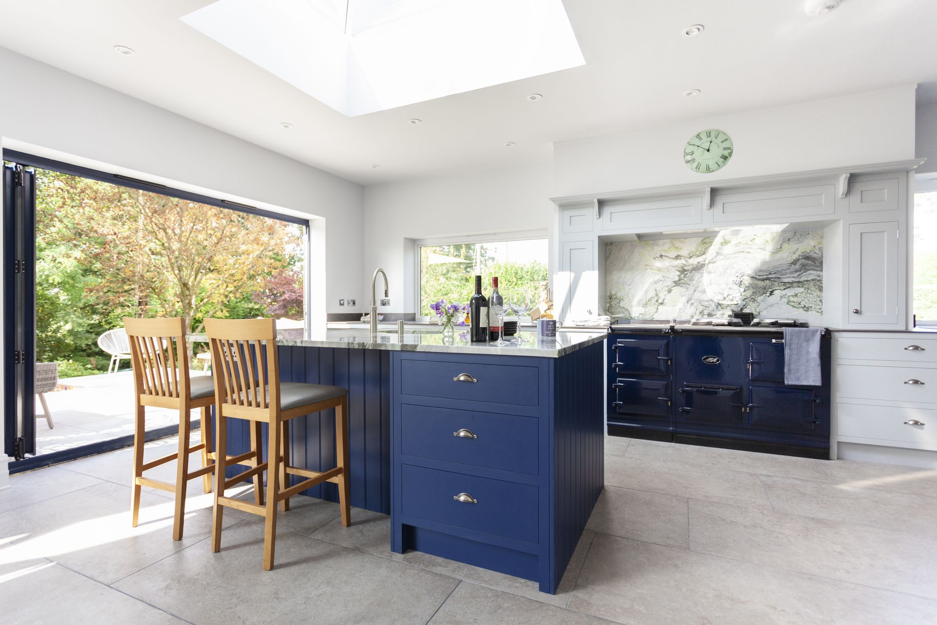 A bespoke handmade kitchen by Woodchester Cabinet Makers
