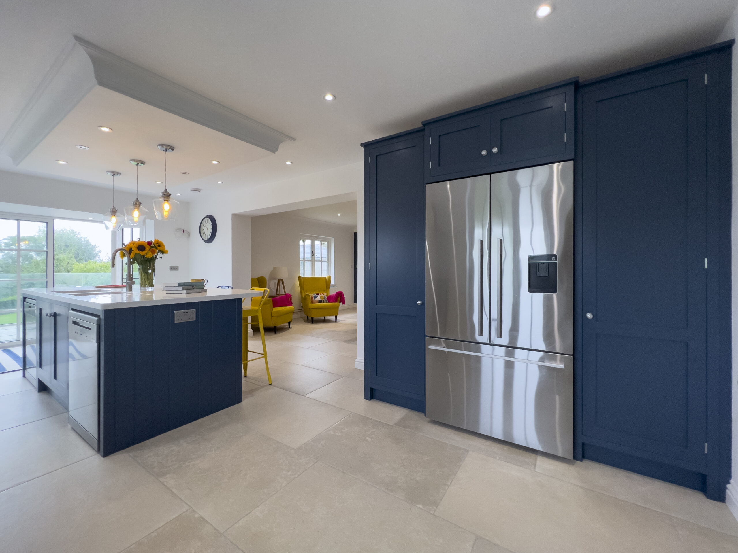 Country house kitchen with seating bay